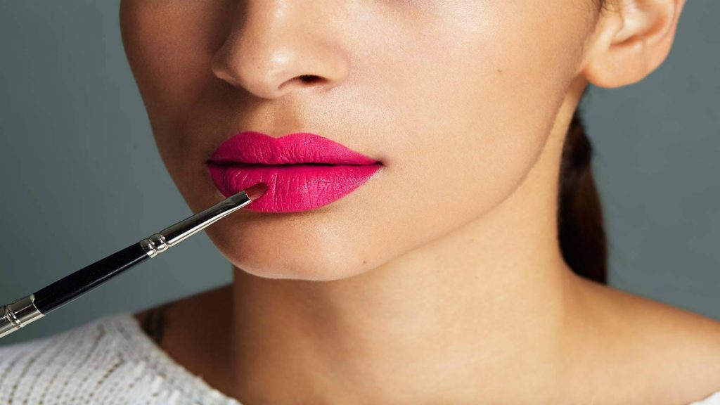 lipstick-with-lipliner