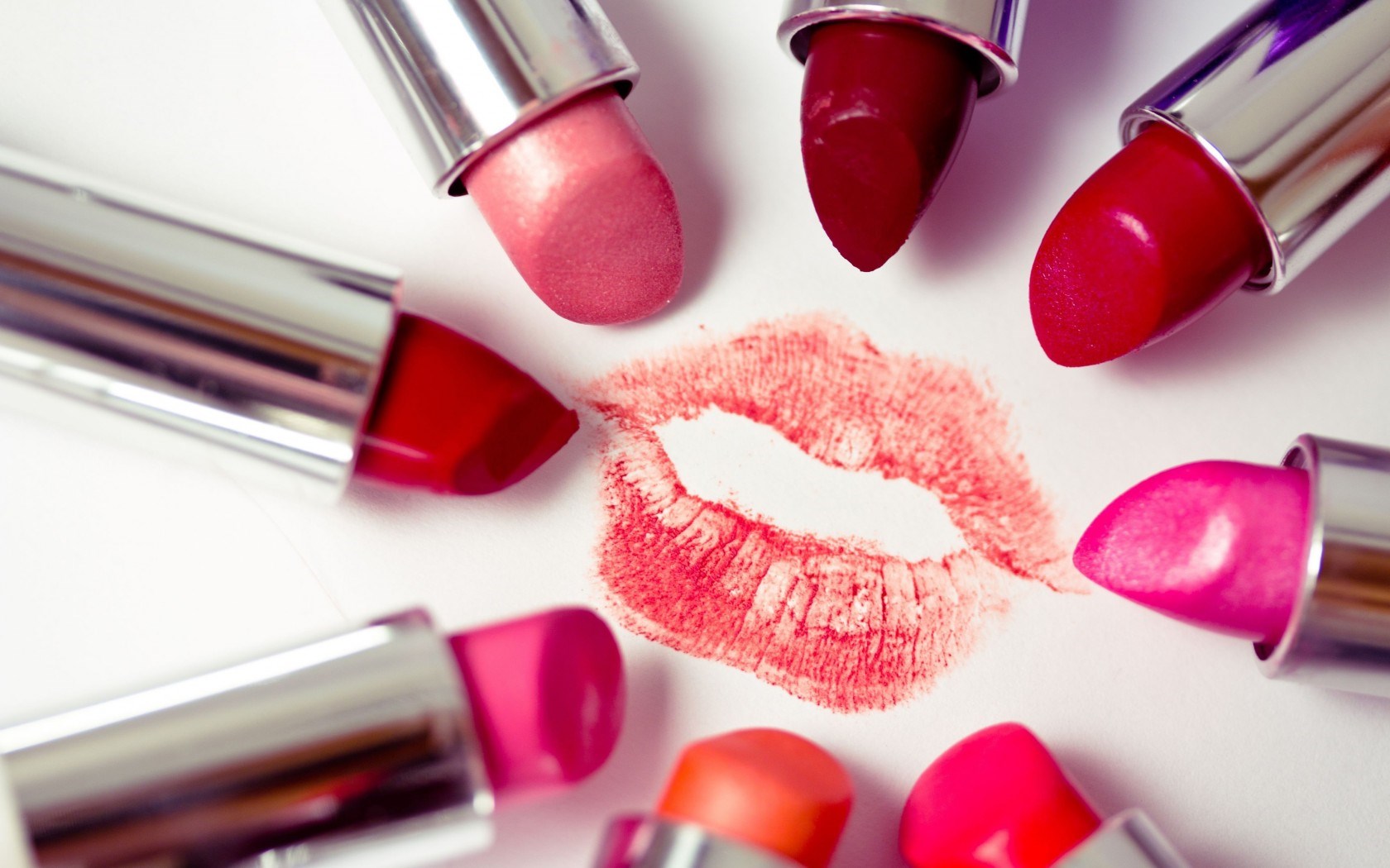 Kenalan Sama 7 Jenis Lipstik Ini, Yuk! - Portal Wanita Muda