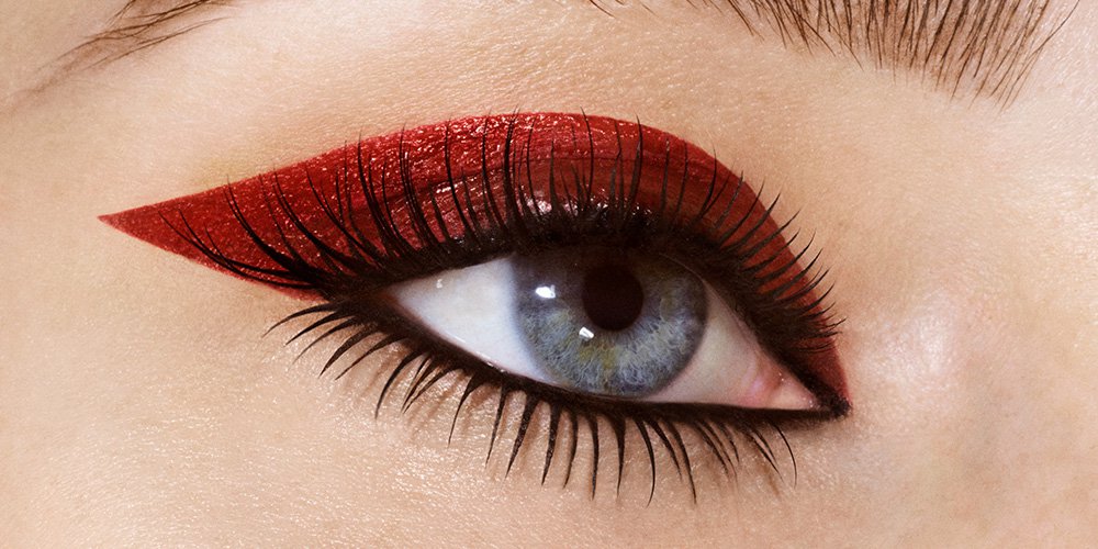 red-eyeliner-beautyalmanacdotcom