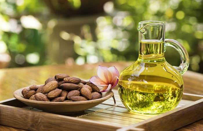 olive oil almond oil alternatif membersihkan kuas makeup