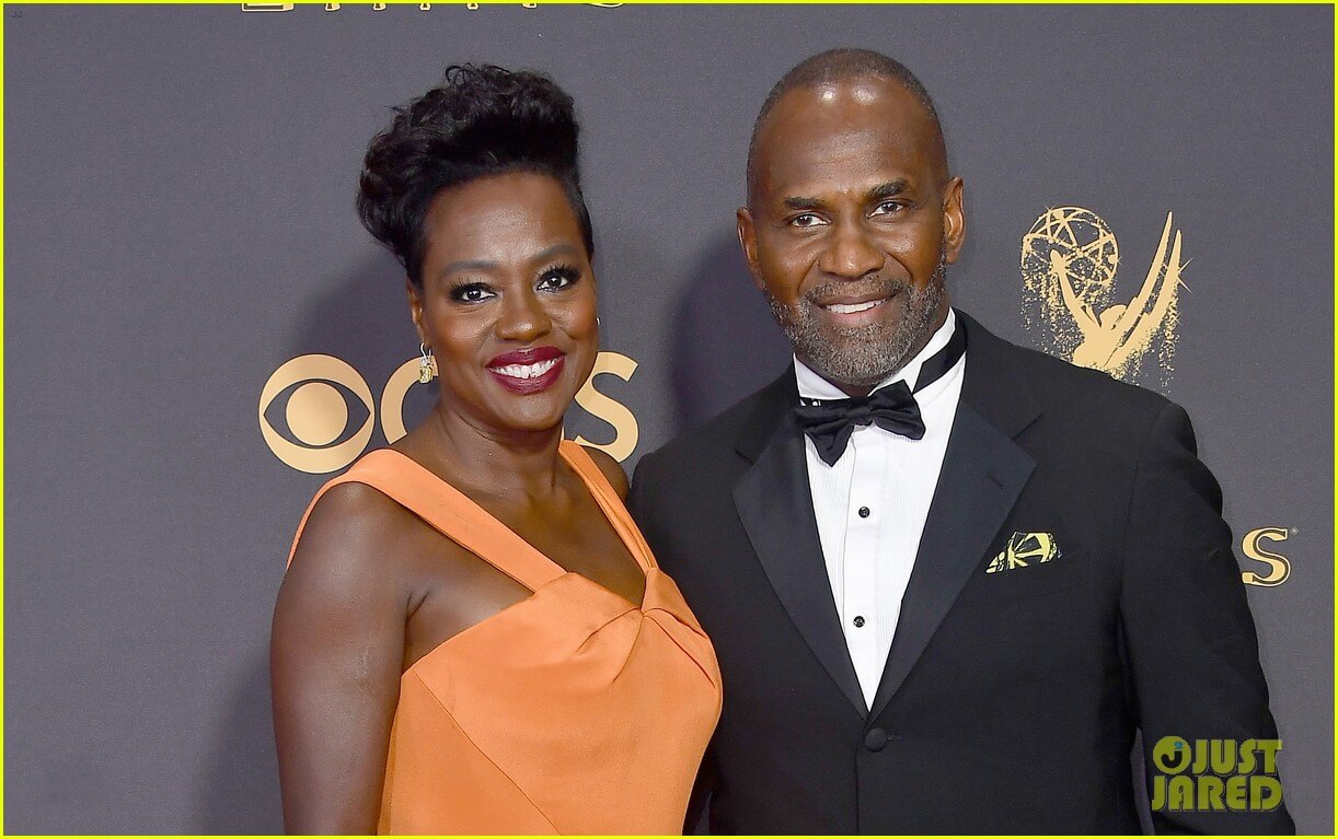 Cantiknya Para Aktris Senior Ini di Red Carpet Emmy Awards