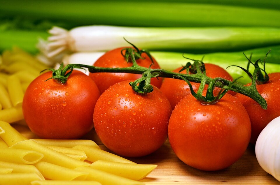 sayuran lebih menyehatkan setelah dimasak tomat