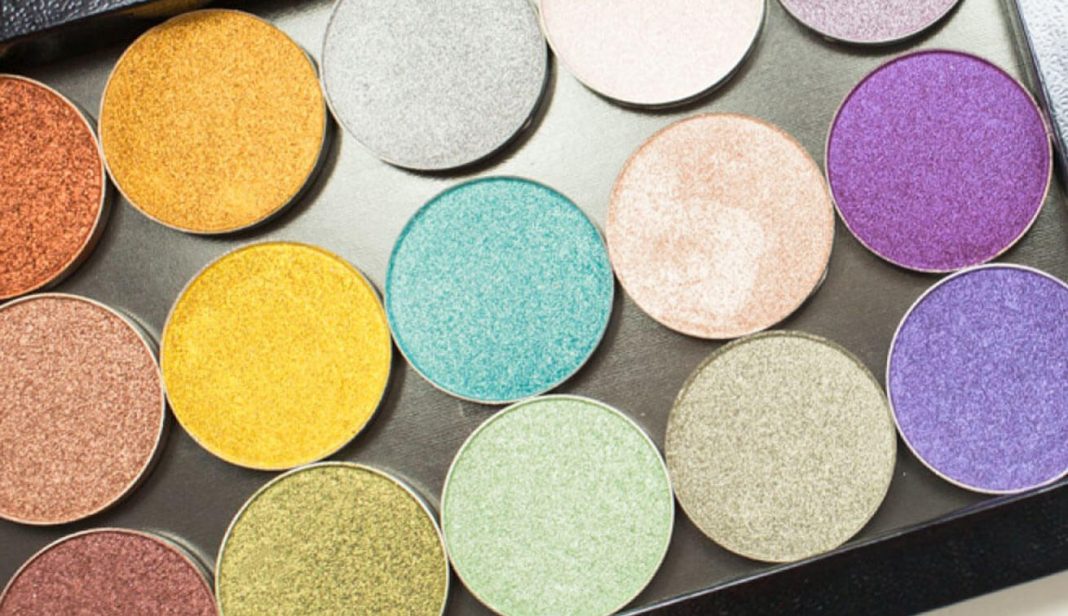 10 Palet Eyeshadow yang Populer di Musim Gugur