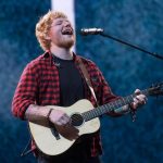Ed Sheeran Resmi Bertunangan dengan Teman Masa Kecilnya -cover