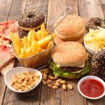 5 Jenis Makanan Pemicu Tumbuhnya Jerawat-cover