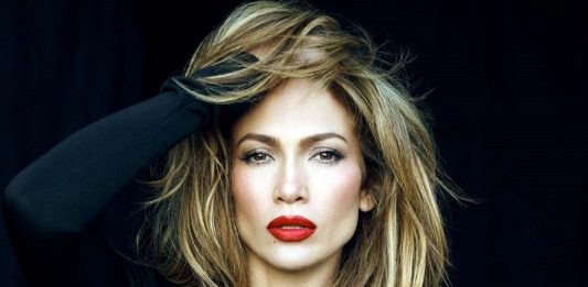 Kolaborasi dengan Inglot Cosmetics, Jennifer Lopez Akan Luncurkan 70 Produk Makeup