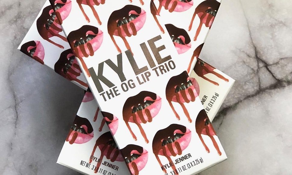 Kylie OG Lip Kits Bisa Didapatkan Dalam Bentuk Paket, Harganya Lebih Murah!-cover