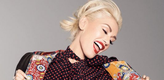 Gwen Stefani Akan Segera Rilis Brand Make Up!