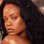 Twitter Heboh Akibat Aksi Kocak Pria yang Memarodikan Video Body Lava Rihanna