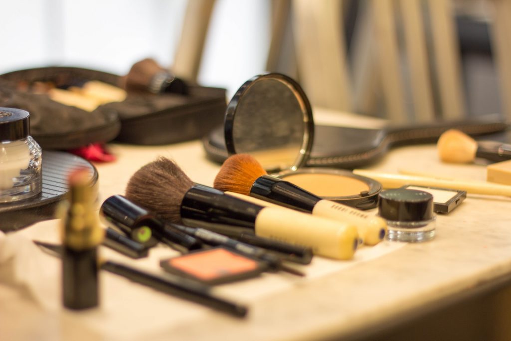 Menurut MUA Chanel, Ini Kesalahan Makeup yang Perlu Kamu Hindari