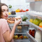 Tekan Keinginan Makan Berlebihan Saat Emosi dengan Tips Berikut-cover