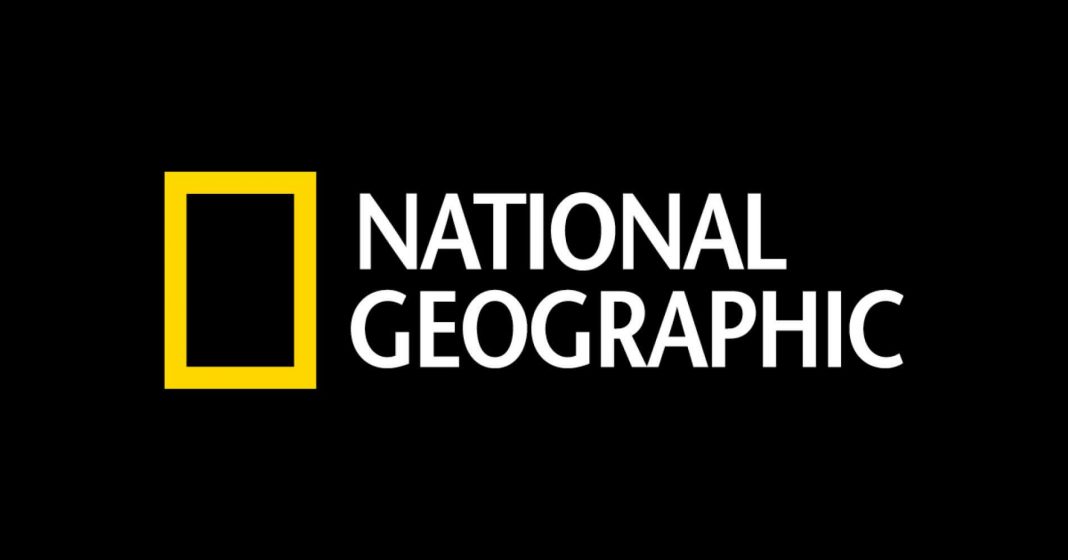 Seorang Seniman Mengubah Foto-foto National Geographic menjadi Gambar Digital