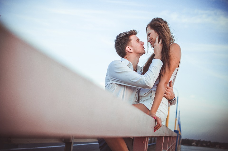 8 Hal Sederhana Paling Disukai dalam Hubungan Romantis, Menurut Para Ahli