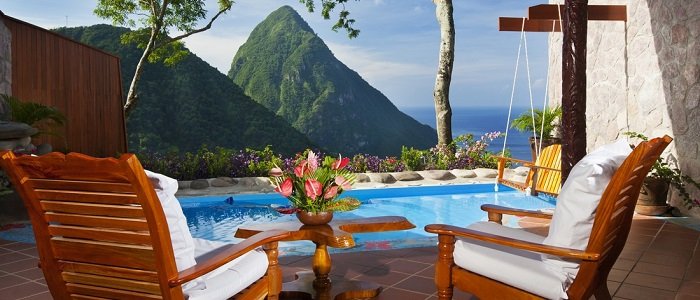 10 Hotel dengan Pemandangan Pantai Terbaik di Dunia