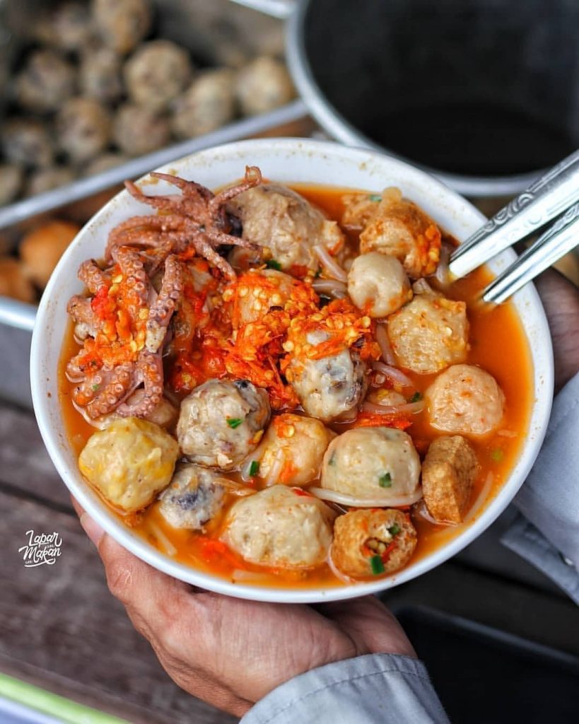 Bikin Ngiler, Ini Deretan Bakso dengan Seafood Utuh di Surabaya