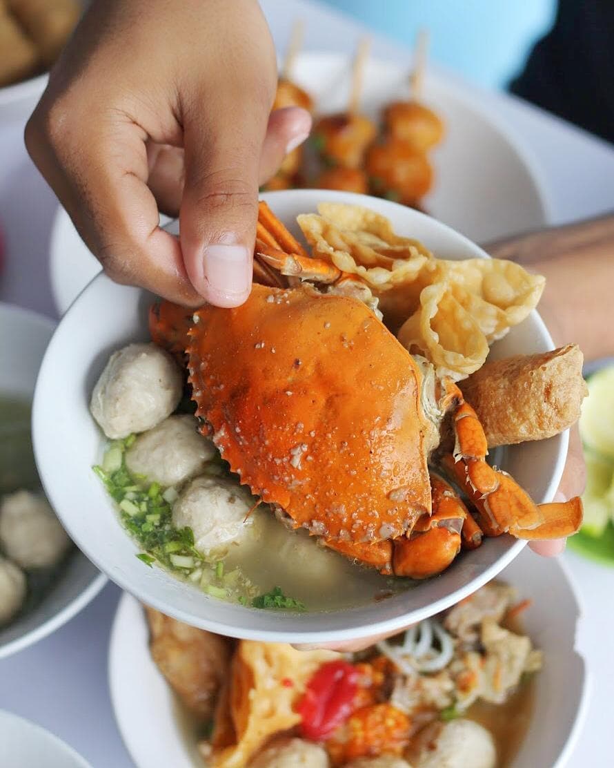 Bikin Ngiler, Ini Deretan Bakso dengan Seafood Utuh di Surabaya