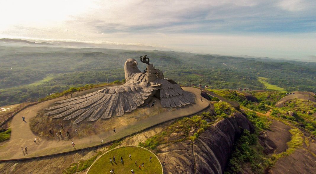 Patung Burung Terbesar di Dunia Baru Selesai Dibangun di India