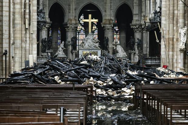 Berikut Benda yang Berhasil Selamat dan yang Tidak Dari Kebakaran Katedral Notre Dame