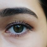 Benefit Cosmetics Merilis 2 Shade Eyebrow Terbaru untuk Rambut Merah dan Abu-abu