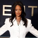 Rihanna Rilis Koleksi Fashion Terbaru Fenty Collection