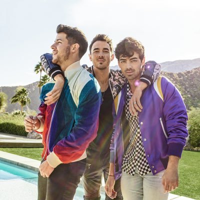 The Jonas Brothers Siap Rilis Memoar Perjalanan Mereka Berjudul ‘Blood’