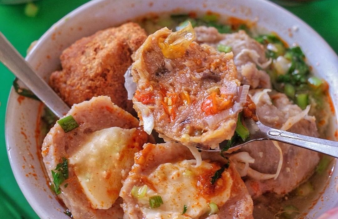 Bakso Cak Pitung Sang Jawara Di Sidoarjo Dengan Pengunjung Tak