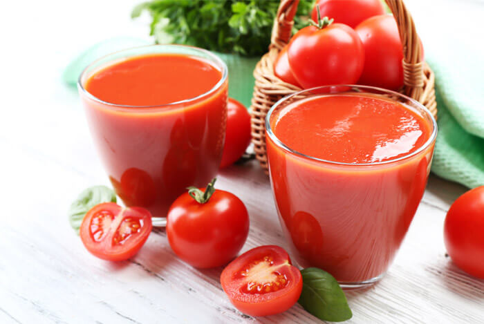 Coba Menurunkan Tekanan Darah? Coba Minum Jus Tomat, Yuk!
