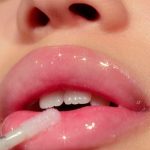 Lip Gloss Bening Terbaik dengan Harga Terjangkau yang Wajib Kamu Miliki