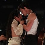 Sindir Hinaan Dari Penggemar, Shawn Mendes dan Camila Cabello Pamer Ciuman