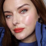 4 Rahasia Makeup Glowing Menggunakan Produk Skincare ala Katie Jane Hughes