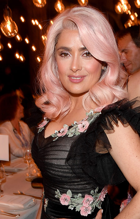 Lady Gaga dan Berbagai Selebriti Hollywood dengan Rambut Pink