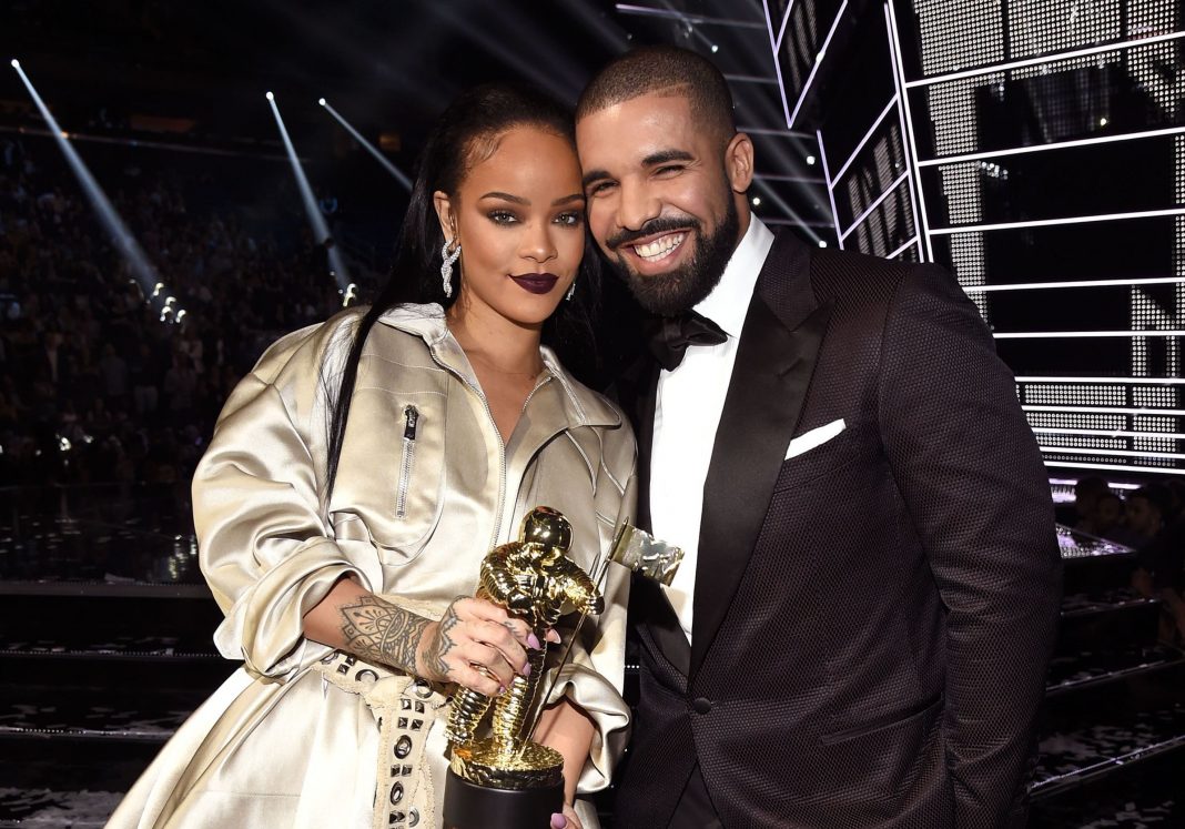 Rihanna Jadi Alasan Drake Ragu Untuk Kolaborasi Dengan Chris Brown