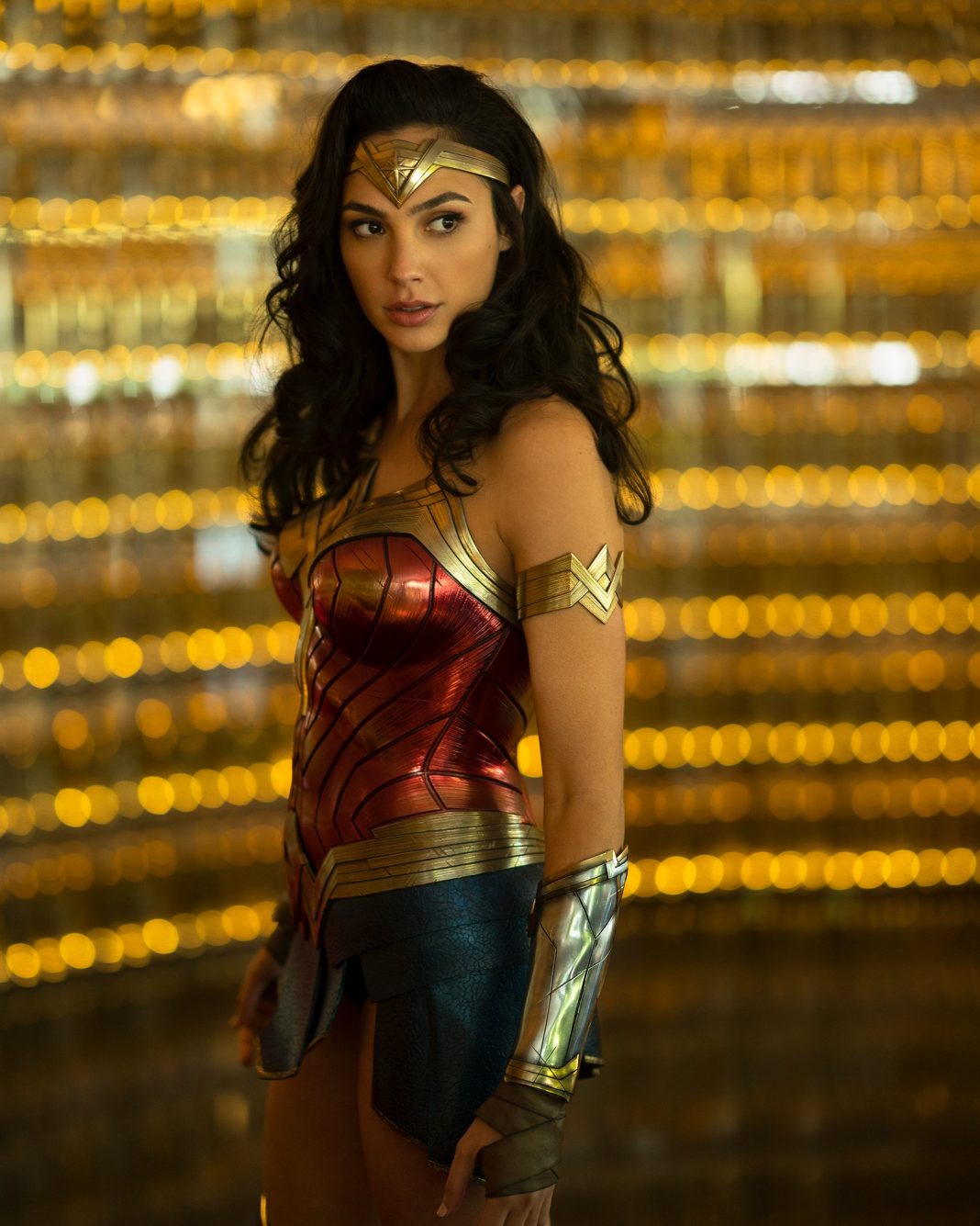 Gal Gadot Kembali Hadir Di Trailer Pertama Wonder Woman 1984 Portal Wanita Muda