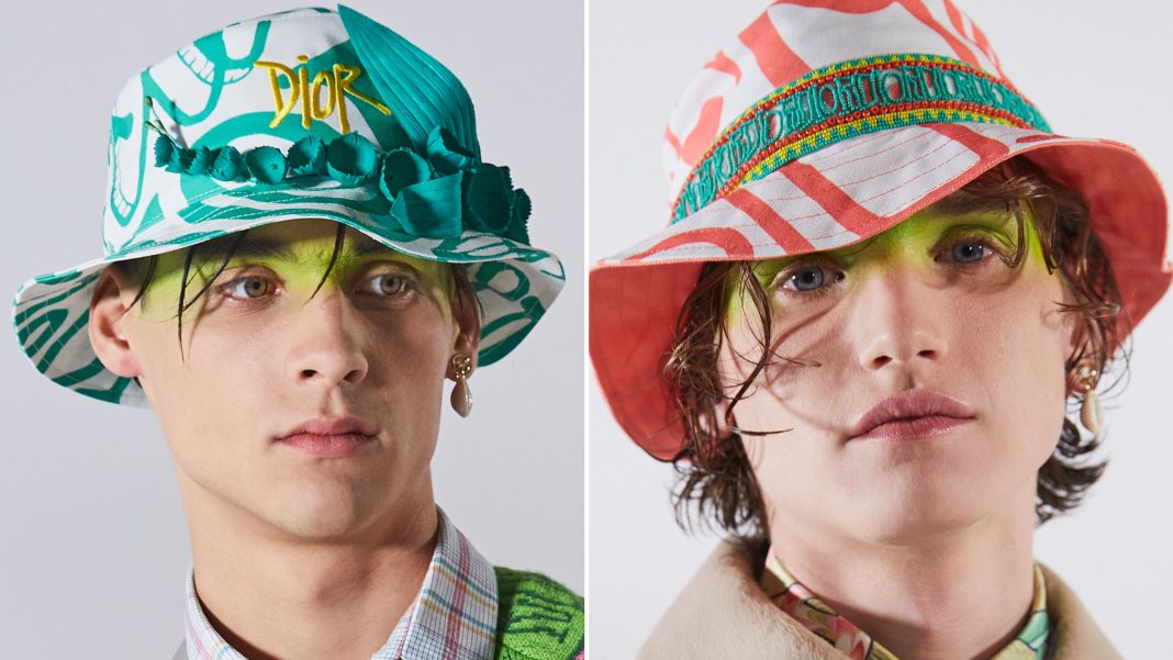 Peragaan Busana Dior Dihiasi Model Pria dengan Makeup Neon Tebal