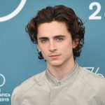 Timothée Chalamet Akan Memerankan Bob Dylan di Film Terbarunya