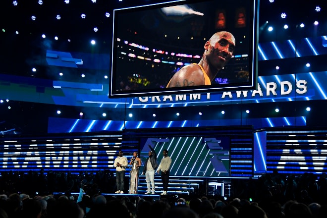 Alicia Keys Buka Acara Grammy Award dengan Ungkapan Duka pada Kobe Bryant