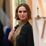 Aksi Protes Natalie Portman yang Elegan untuk Dukung Sutradara Perempuan
