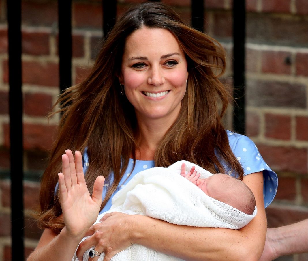 Kate Middleton Akui Berfoto Setelah Melahirkan Prince George Sangat 