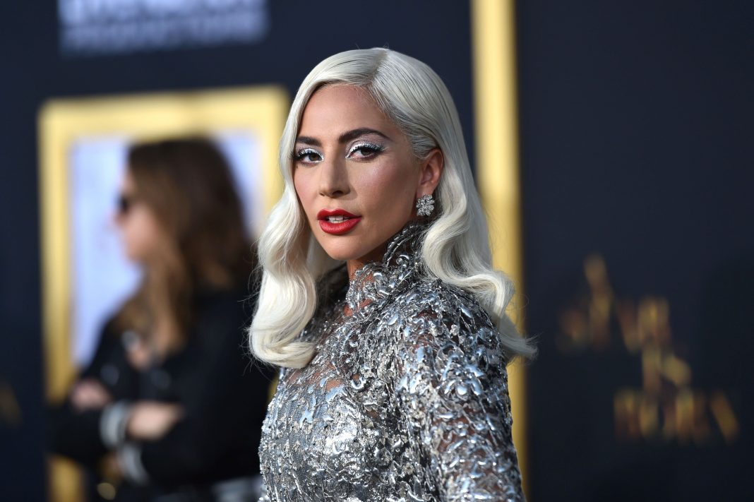 Kembali Tertangkap Kamera Berciuman Mesra, Lady Gaga Pacari CEO Michael Polansky?