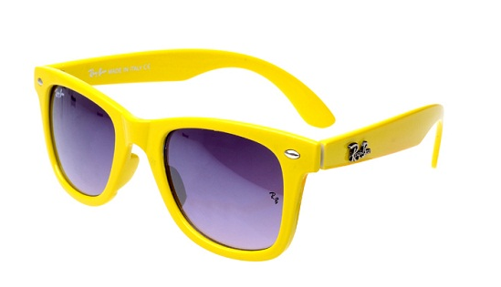 Yellow Sunglasses Diprediksi Menjadi Tren Fashion