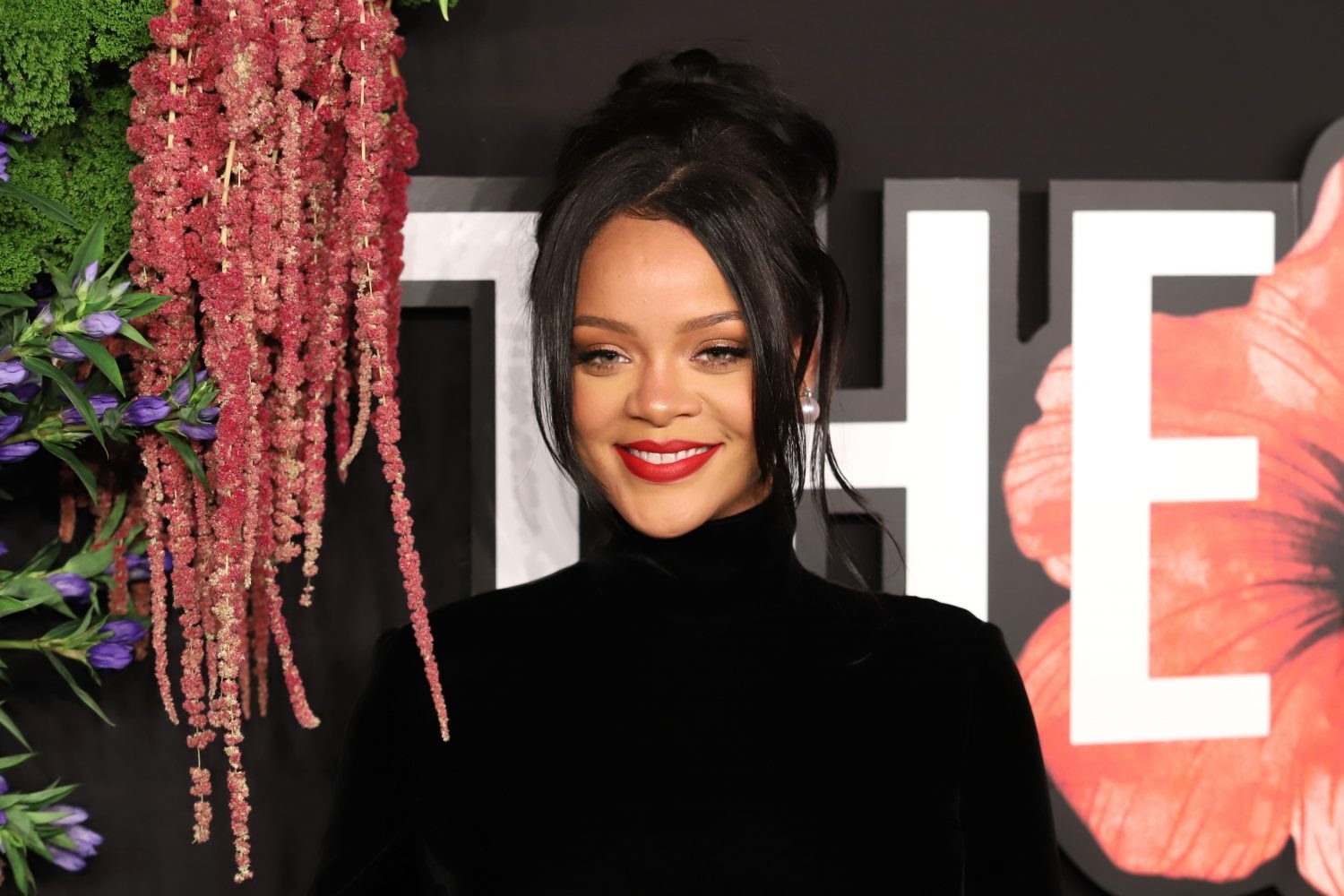 Rihanna Buka Fenty Beauty House, Wadah Para TikTokers Dan Beauty ...