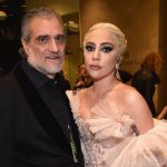 Ayah Lady Gaga Dikritik Setelah Minta Sumbangan Untuk Membayar Karyawan Restauran