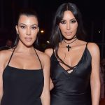 Kourtney Kardashian Beberkan Alasan Pertengkaran Berdarah Dengan Kim Kardashian