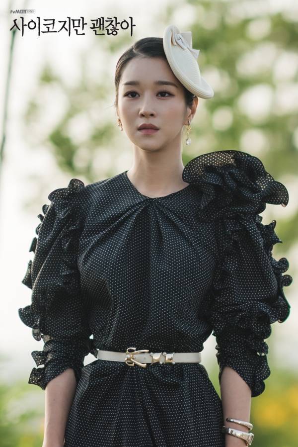 Intip Outfit Mewah ala Seo Ye-ji di Series Drama 'It’s Okay to Not Be Okay'