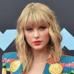 Taylor Swift Donasikan Uang Ratusan Juta untuk Bantu Siswi di Inggris Bisa Kuliah-cover