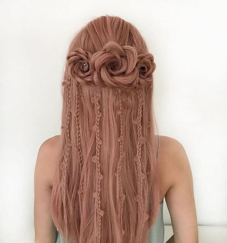Remaja Jerman Ciptakan Gaya Rambut Kepang Kompleks yang Indah