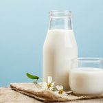 Hati-hati, Ladies, Ini Dampak Buruk Konsumsi Produk Susu Berlebihan (Part 1)