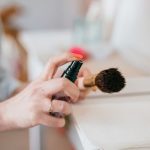 Haruskah Kita Melakukan Sanitasi Pada Makeup saat Pandemi Seperti Sekarang-cover