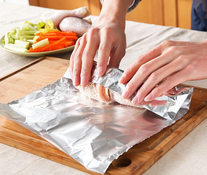 Ini Bahaya Penggunaan Aluminium Foil untuk Bungkus Sisa Makanan