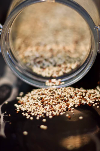Perawatan Rambut dengan Quinoa Seed Extract untuk Rambut Kuat 